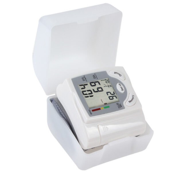Wrist Blood Pressure Monitor, Fully Automatic Blood Pressure Measuring Device, Electronic Blood Pressure Monitor, Blood Pressure Measuring Device For Elderly People To Measure Hypertension - Image 2